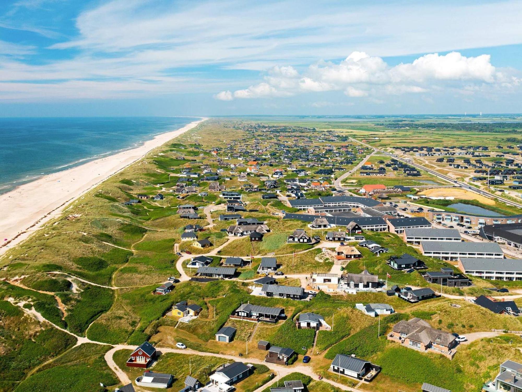 4 Person Holiday Home On A Holiday Park In Ringk Bing Ringkøbing Zewnętrze zdjęcie